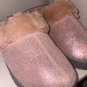 Dearfoams Blush Fur-Lined Slippers
